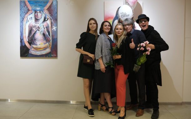 Видео: Экспозиция живописи «Красное» Марии Самбуко (Блог Эдуарда Зеньчика)