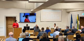 ОБРАЩЕНИЕ К ПРАВИТЕЛЬСТВУ ПО ВОПРОСУ ТЕПЛА: ОППОЗИЦИЯ ОТКАЗАЛАСЬ ГОЛОСОВАТЬ