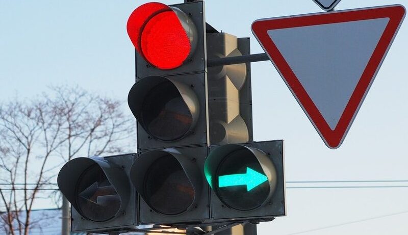 Курсы, дополнительные уроки вождения кат: "B". Тел: 5205599.