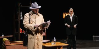 ХОЛОДНОЕ, НО ЖАРКОЕ ЛЕТО: СПЕКТАКЛЬ О НАРВСКОМ РЕФЕРЕНДУМЕ