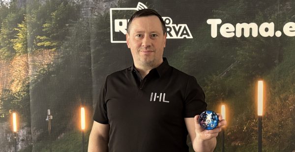 Ледовое шоу: две игры, интерактив и даже бокс!
