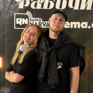 «Искренность на кошачьих усах»: тонкости поэтического стендапа