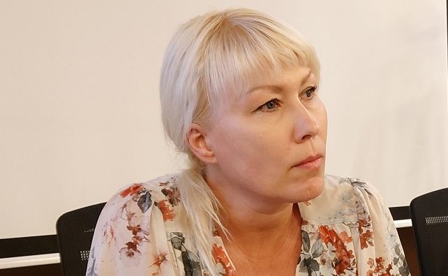 Более 100 помощников учителей в нарвских детсадах потеряли работу