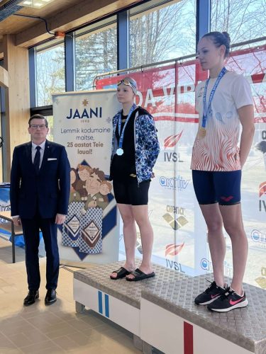 img-8f9a2e816007362890c370d20a9cdb1a-v